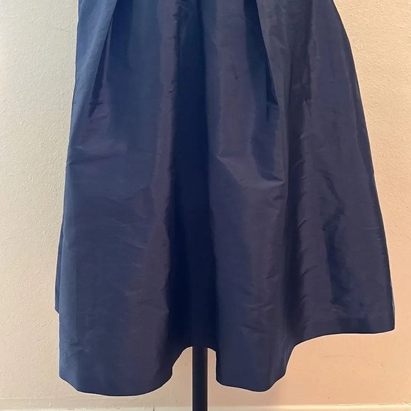 Monique Lhuillier Bridesmaids sz 12 navy color strapless midi length great cond - Picture 4 of 9